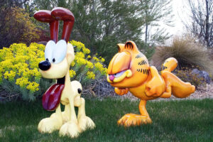 Garfield and Odie Character 3D models Lawn Decoration