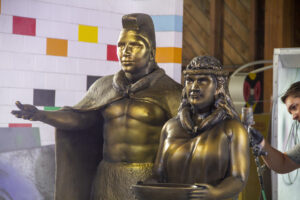 Bronze airbrush 3D printed king and quenn kauai statue