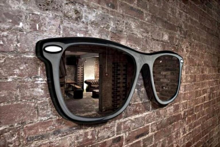 Large black sunglasses display