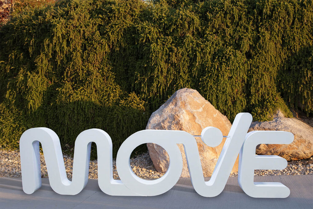 Floating Letters MOVE