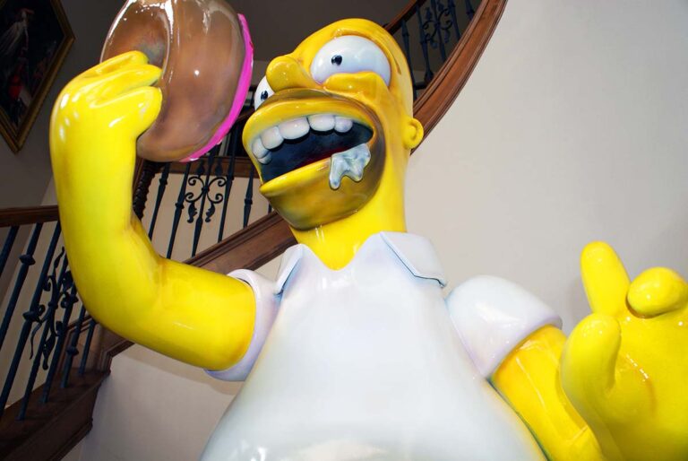 Large 3D Cartoon Model of Homer Simpson - view from bottom