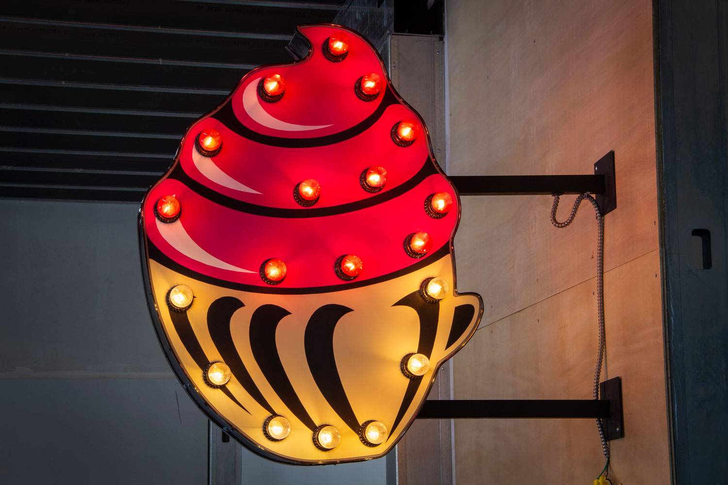 Cupcake Marquee Lighted Logo Signage