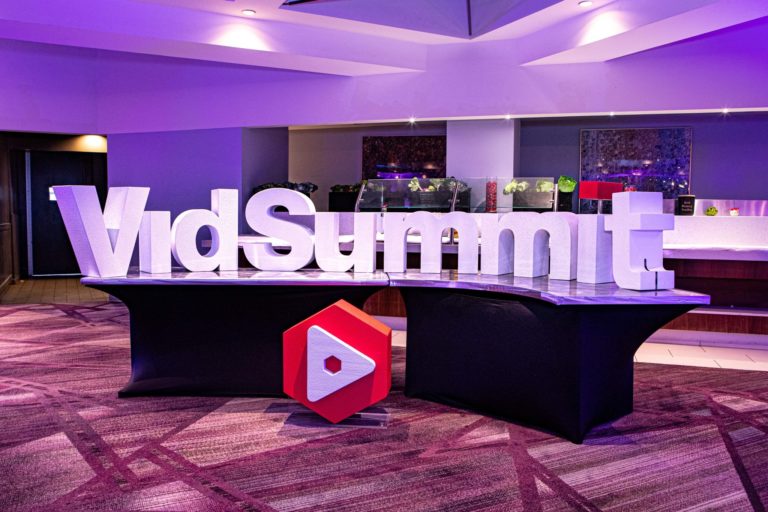 Vidsummit Large Foam 3D Logo Display