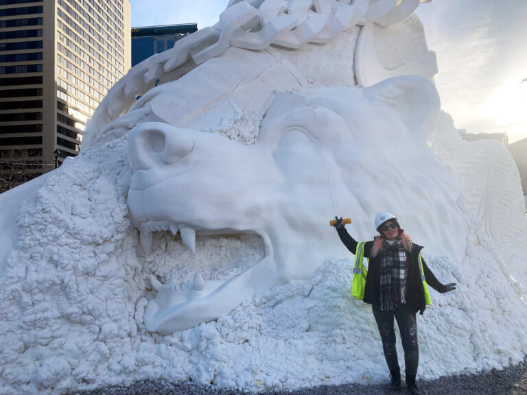 Giant Shoe Foam 'Snow' Sculpture (memphis grizzlies bear)