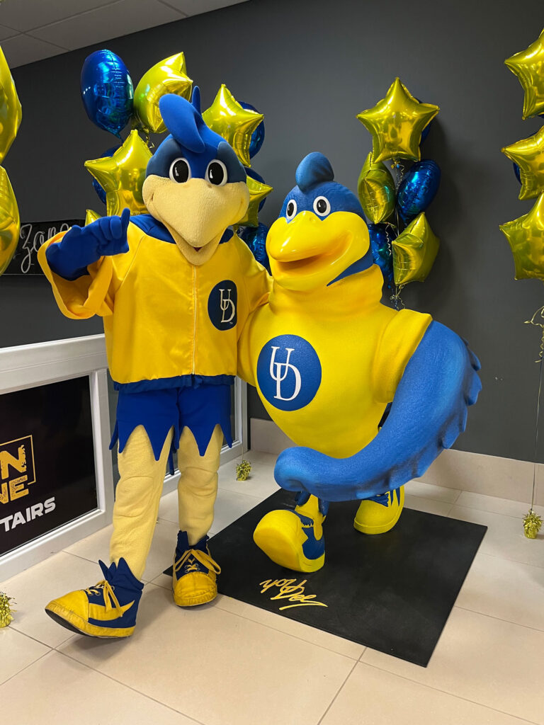 University of Delaware 3D-Printed Giant Mascot Statue Prop with the school mascot taking a picture.