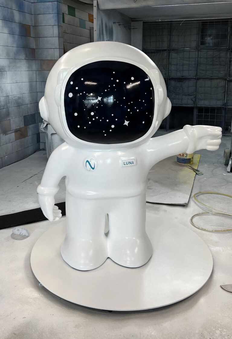 Netline's Luna 3D mascot finished front