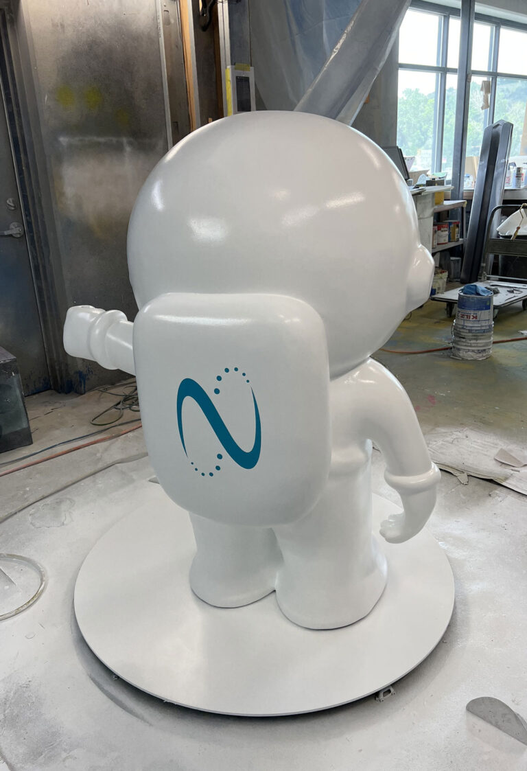 Netline's Luna 3D mascot finished back