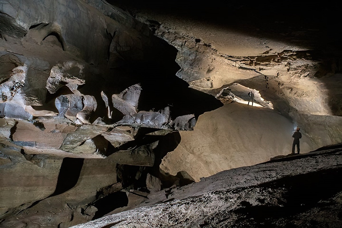 Friars Hole Caves