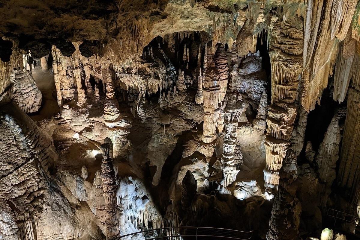 Top 10 States with the Most Caves WhiteClouds