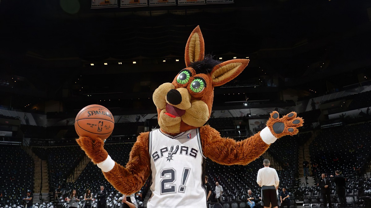 NBA Mascots-Spurs Coyote
