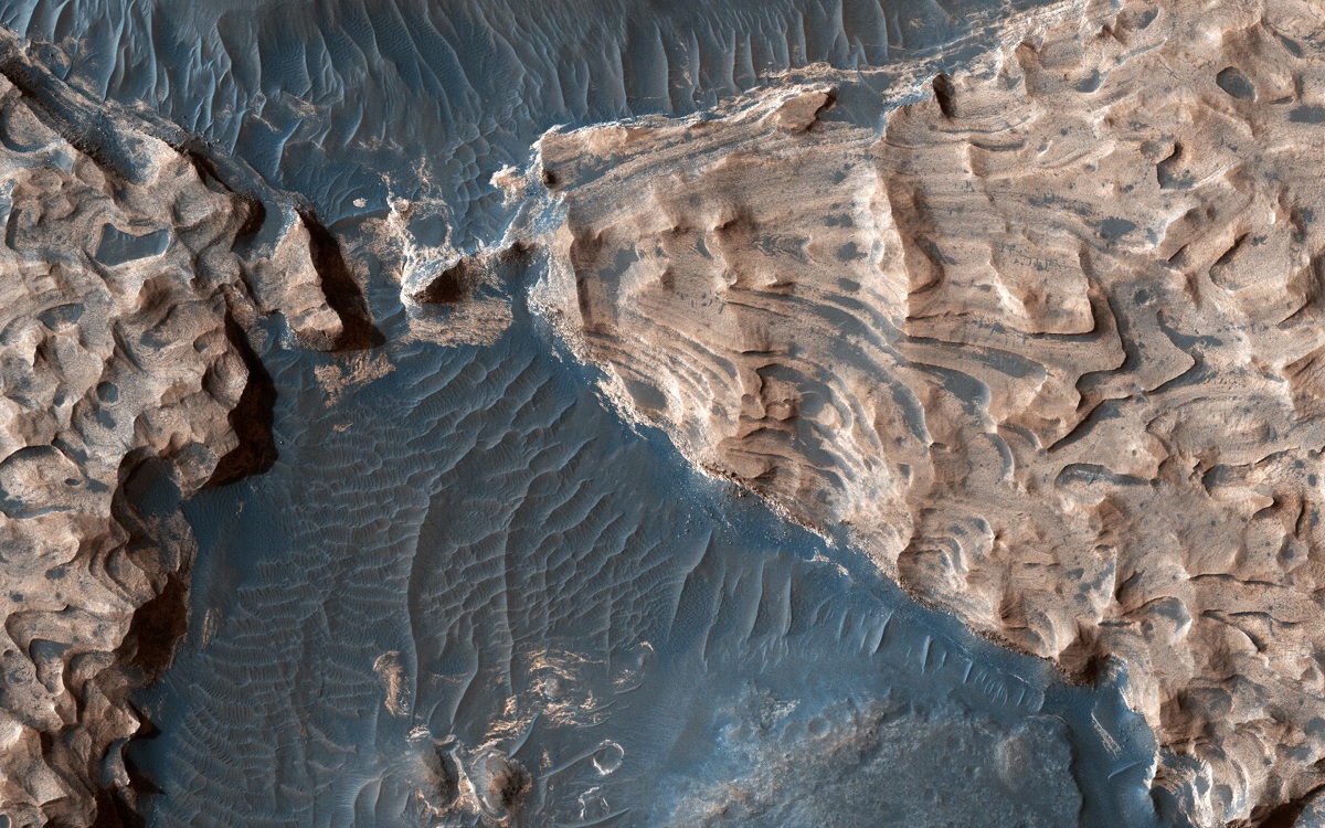Aram Chaos, a 280 kilometer-diameter ancient impact crater that lies within in the Southern Highlands