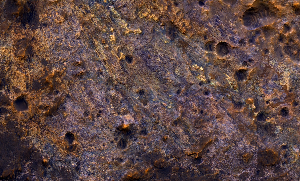 Clay-rich bedrock on the “shore” of the northern plains, north of Mawrth Vallis