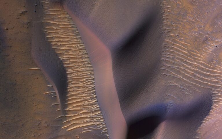 Dunes in Nectaris Montes