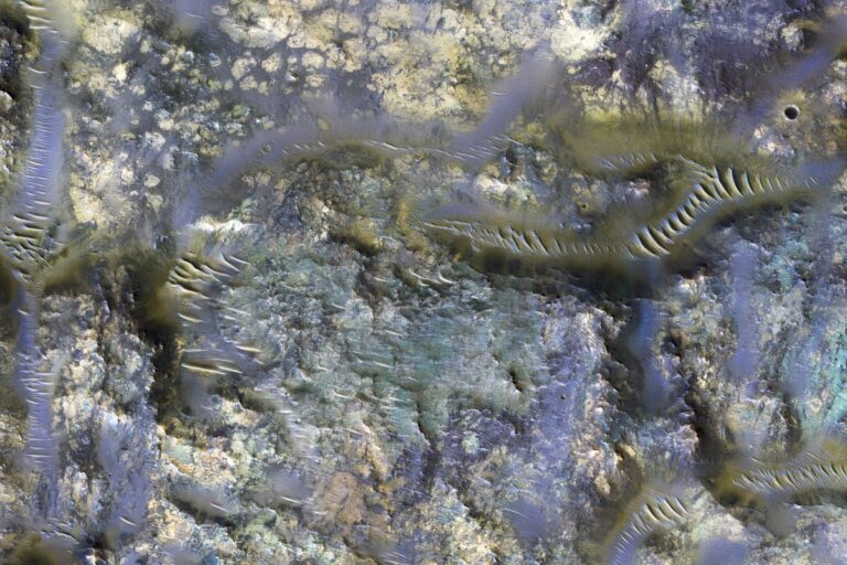 Mare Serpentis region