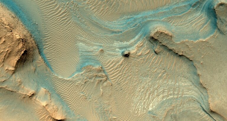 Nili Fossae-Layered Bedrock as Horizontal Striations