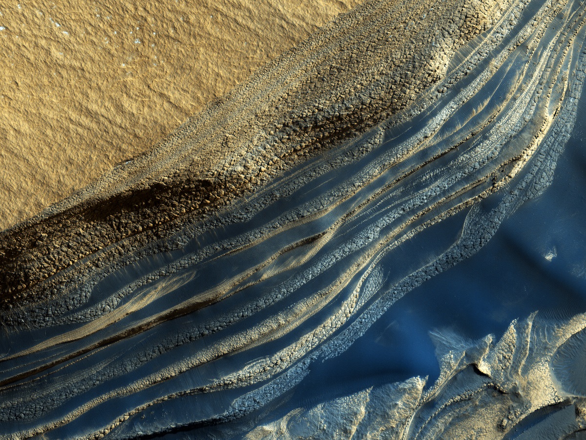 North Polar Layered Deposits in Head Scarp of Chasma Boreale