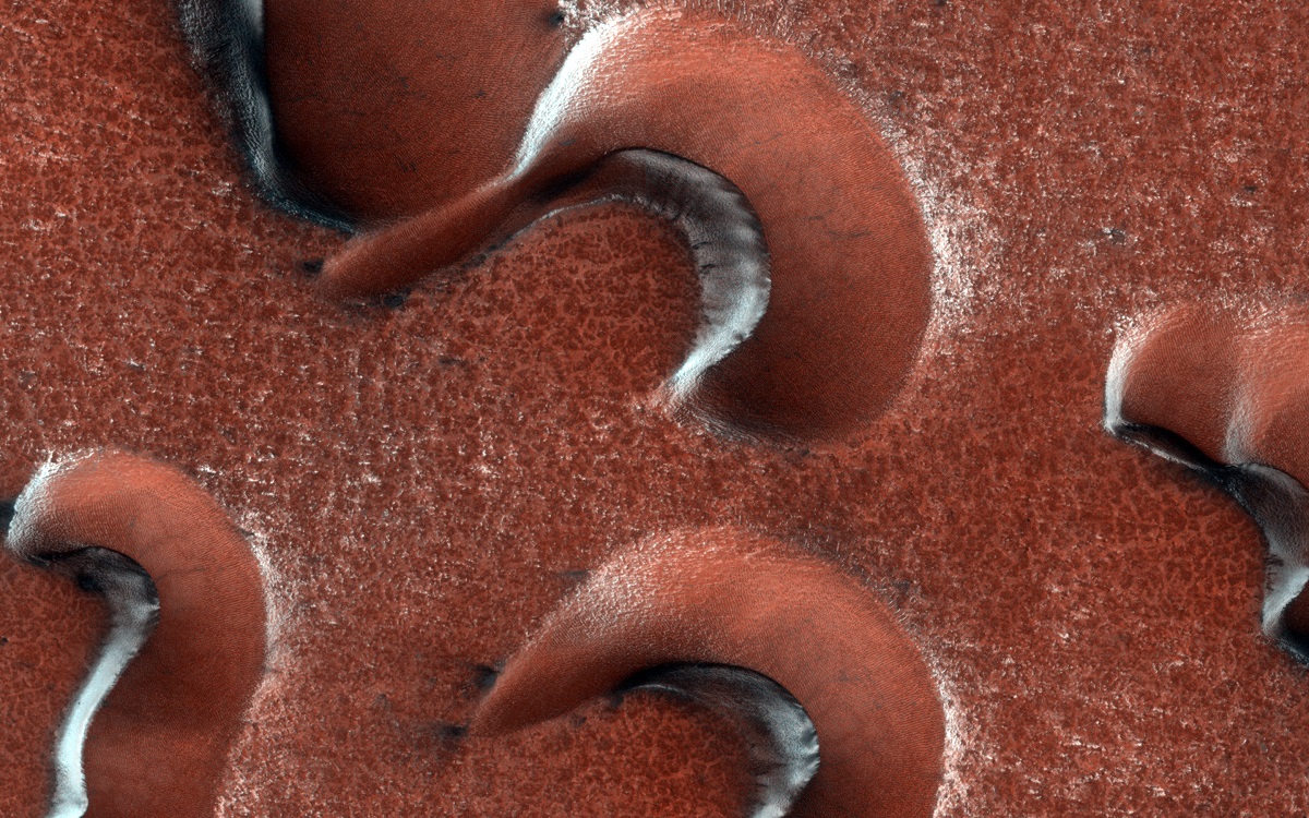 The Great Thaw Reveals Mega Gullies - HiRise Image-ESP_024103_2565