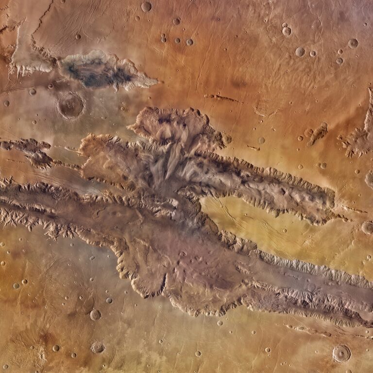 Valles Marineris Canyon