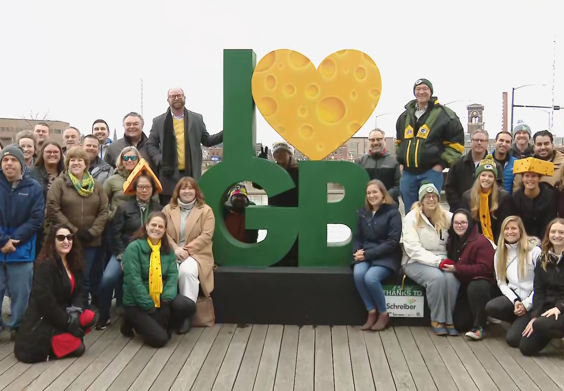 Green Bay Heart Metal Letters with People