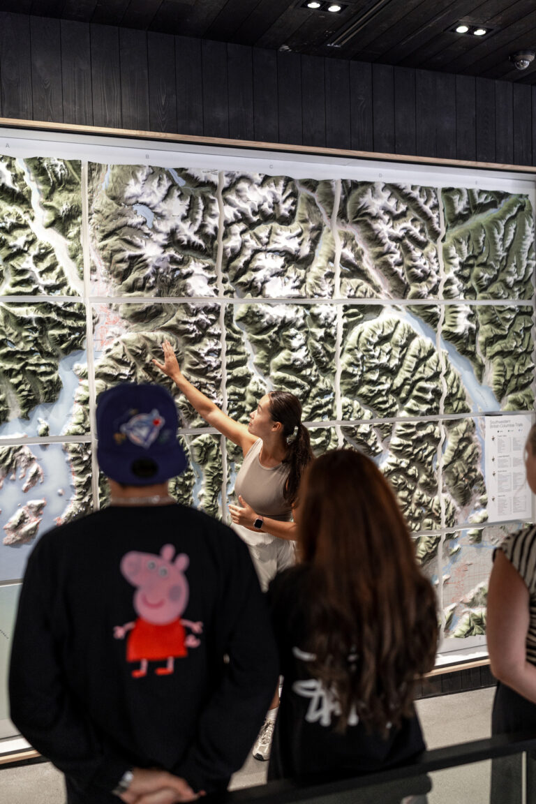 ARC'TERYX-Burrard-Wall-Map-interaction