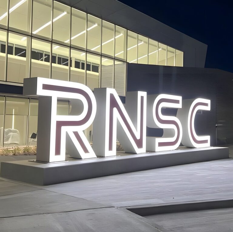 Big, Bold, and Beautiful: Large Aluminum Letters in Modern Design ...