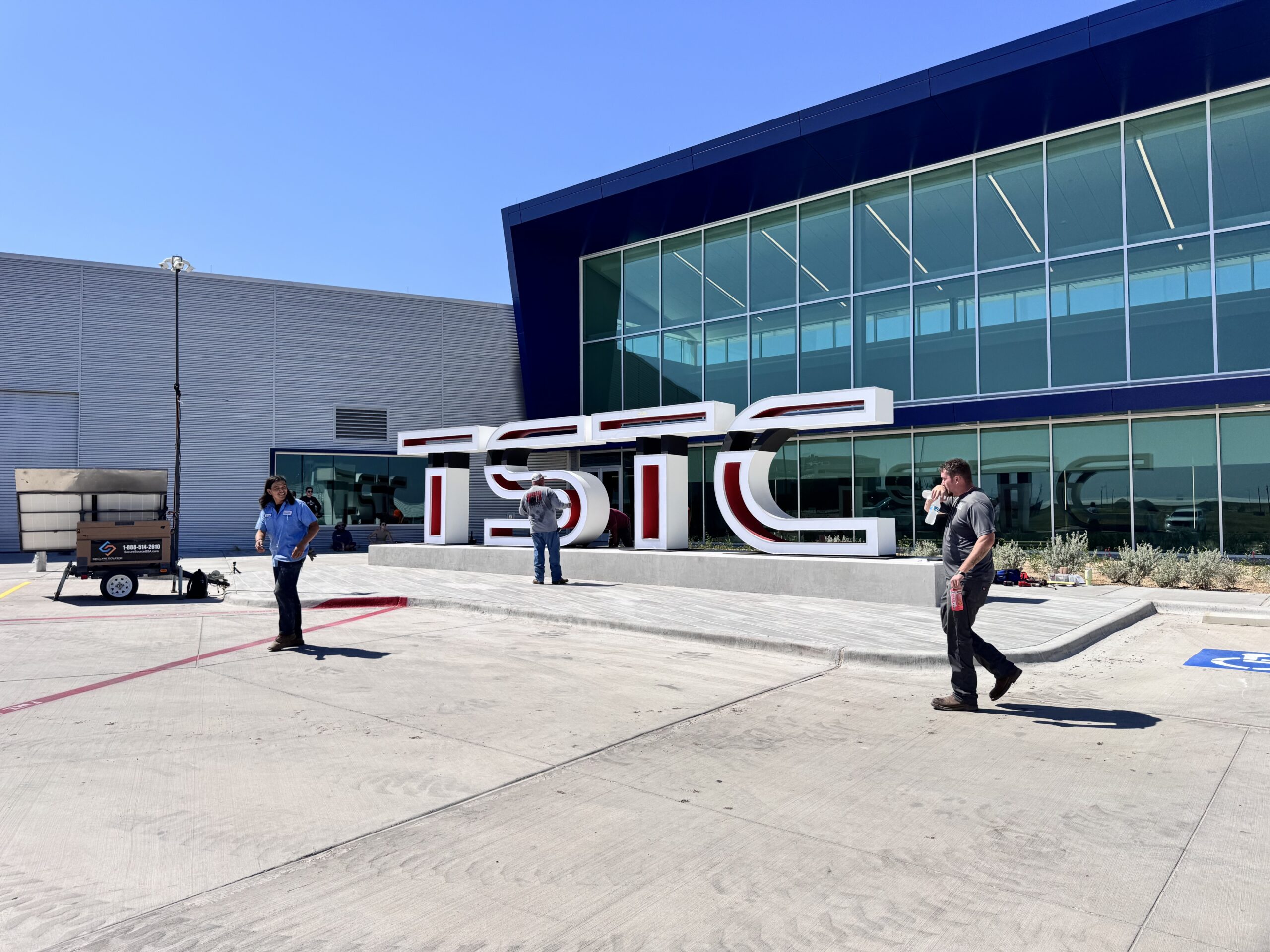Monumental TSTC letters installed at the Power and Mechanical Center