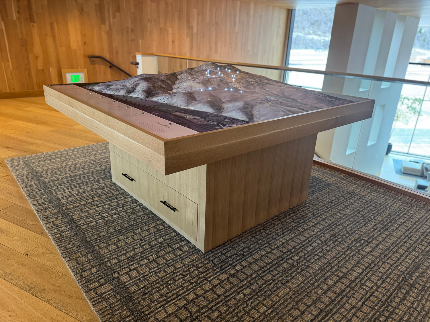 Interactive 3D map display example