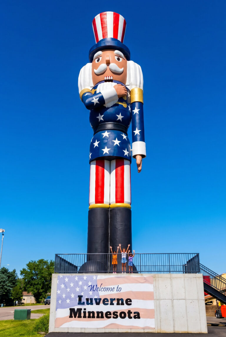 'Verne' the World's Largest Nutcracker statue in Luverne, MN