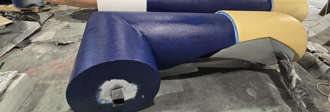 Foam internal metal structure