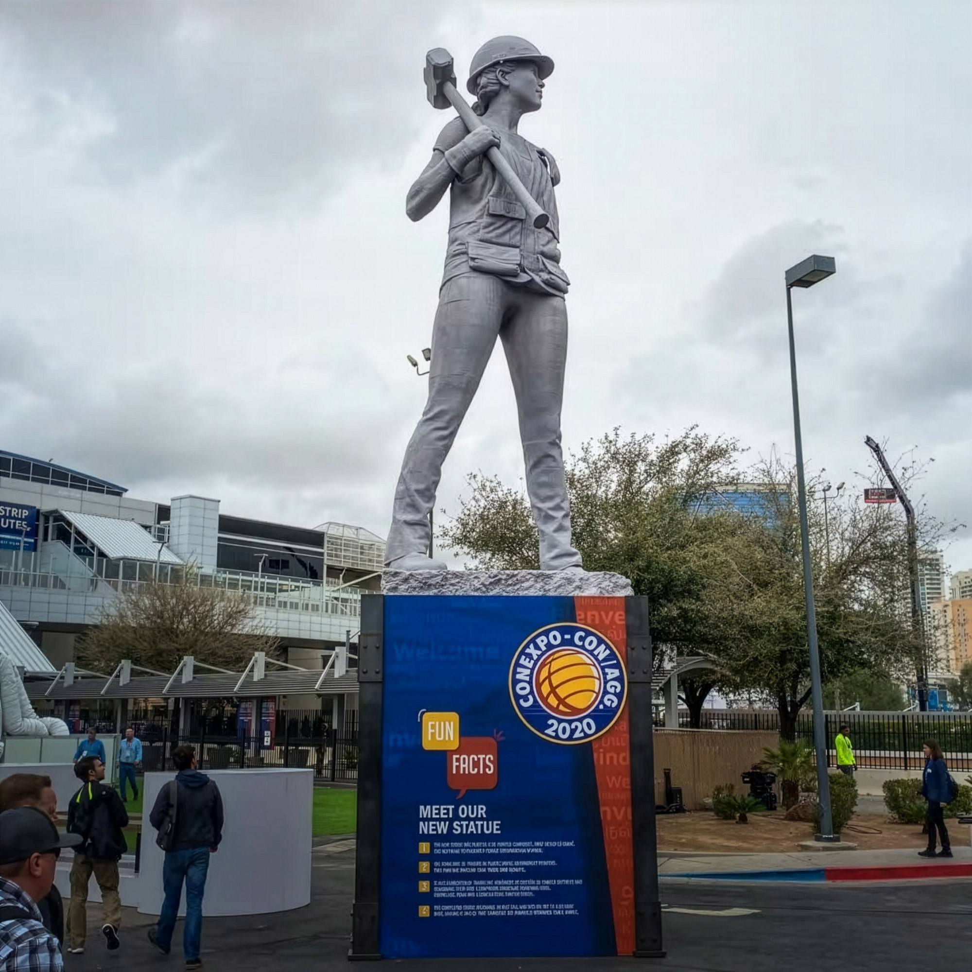 30-Foot Tall Largest 3D Printed Statue at ConExpo.