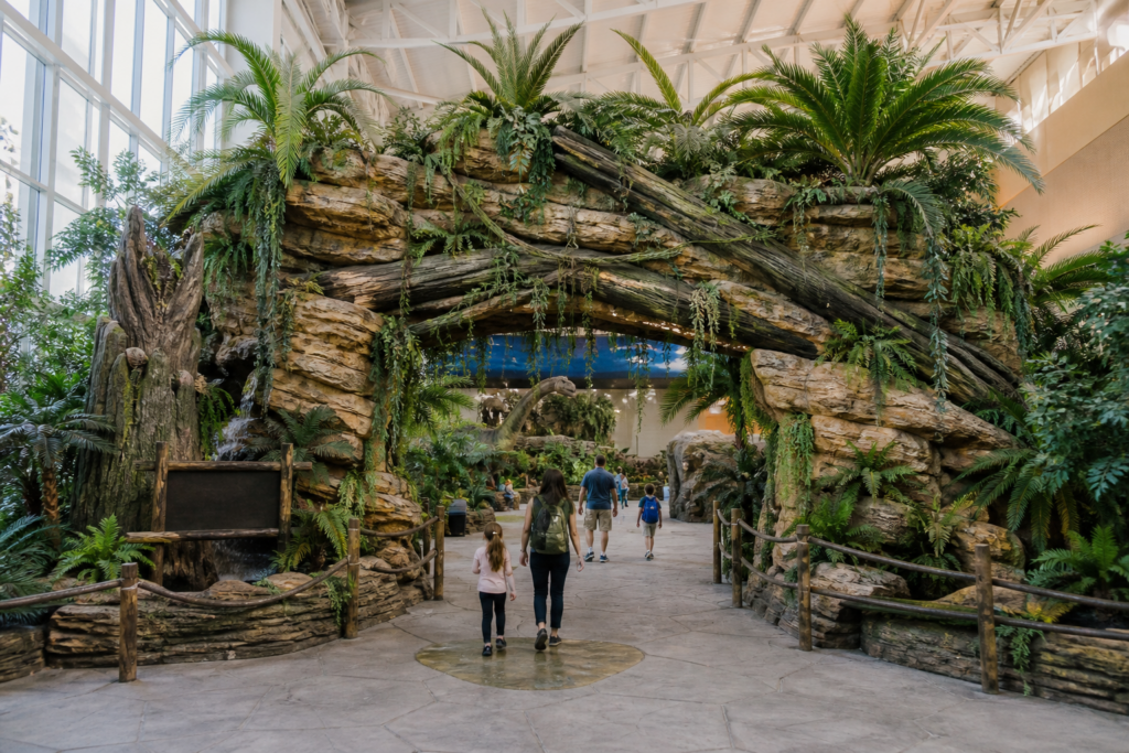 DINO-810 Prehistoric Jungle Portal