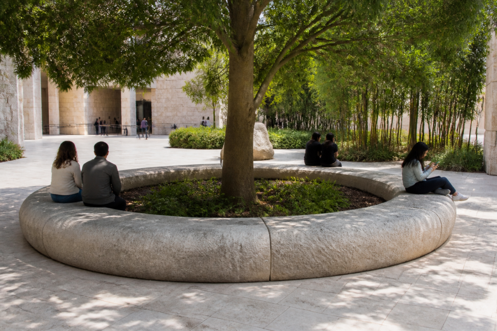 RB-118 — Circular Gathering Bench