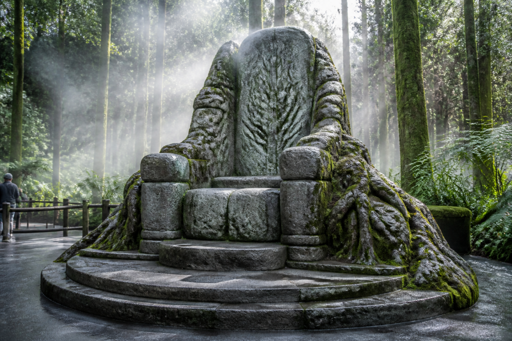 TRN-107 — Forest Guardian Throne